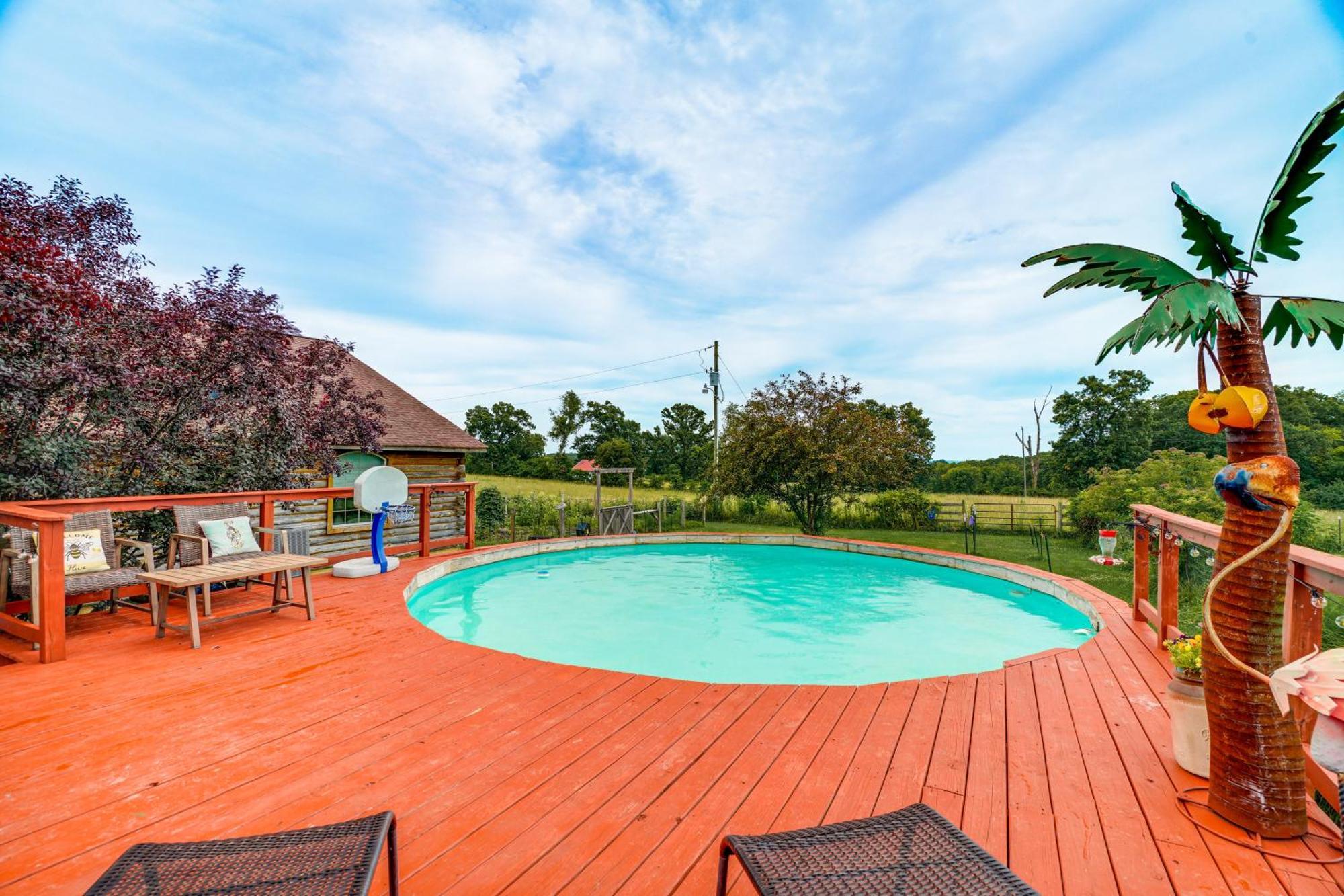 Spacious Ozarks Family Home - Private Pool And Grill Bourbon Exterior foto
